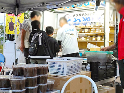 くわ次郎様 出店の様子